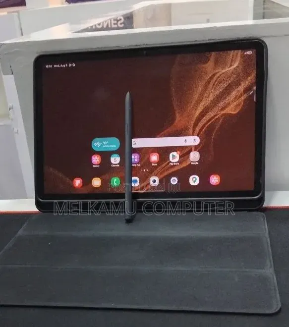 New Laptop Samsung Galaxy Book4 8GB Intel Core i5 SSD 256GB