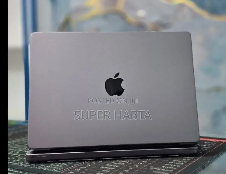 New Laptop Apple MacBook Pro 2021 M1 32GB Apple M1 Pro SSD 512GB