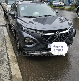 Suzuki Fronx 2025 Gray