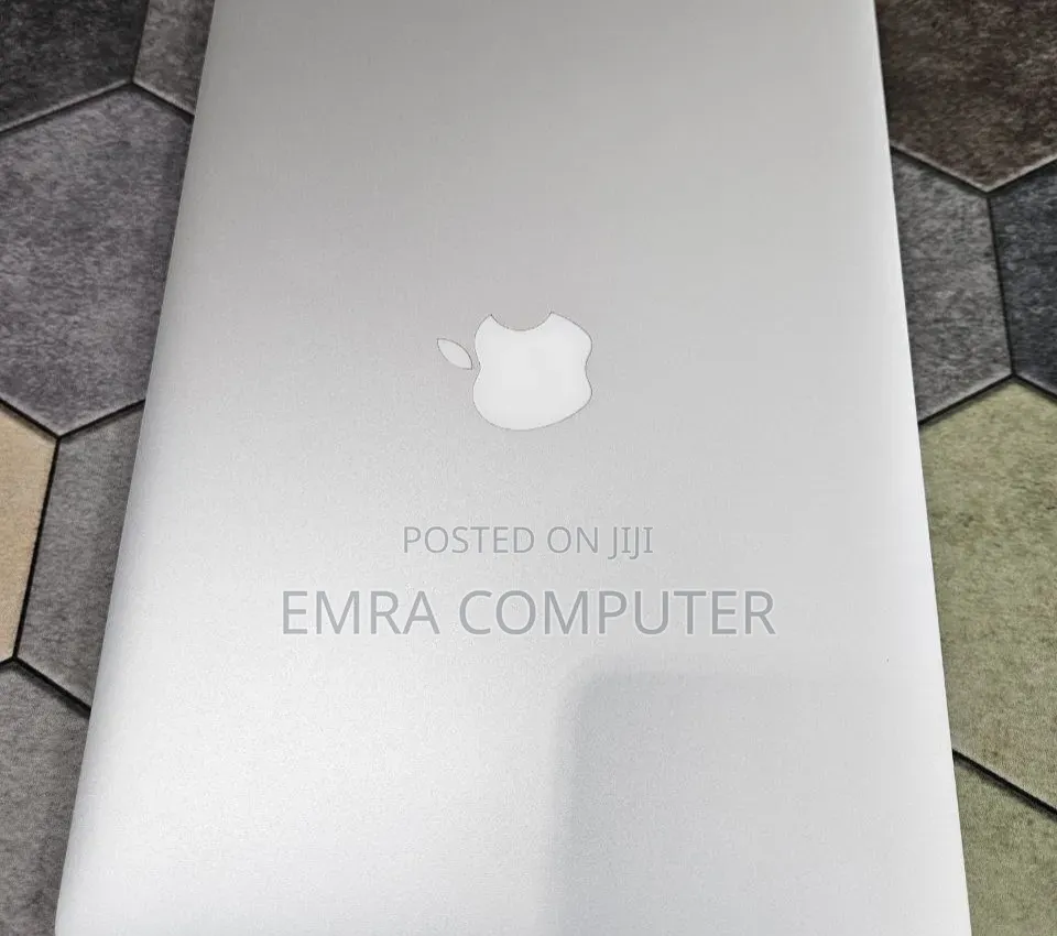 New Laptop Apple MacBook Air 2017 8GB Intel Core i5 SSD 256GB