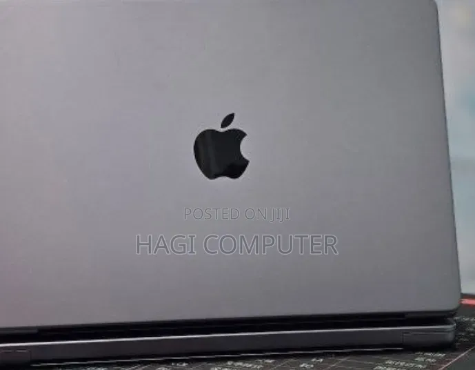 New Laptop Apple MacBook Pro 2020 M1 32GB Apple M1 Pro SSD 512GB