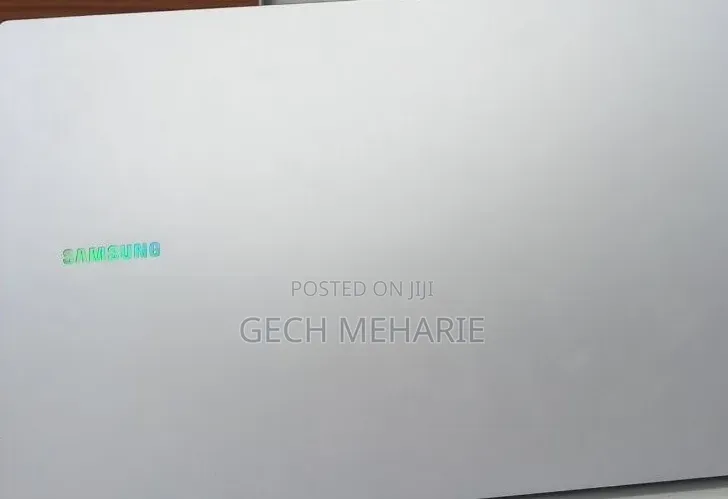 New Laptop Samsung Galaxy Book4 Ultra 8GB Intel Core Ultra 5 SSD 512GB
