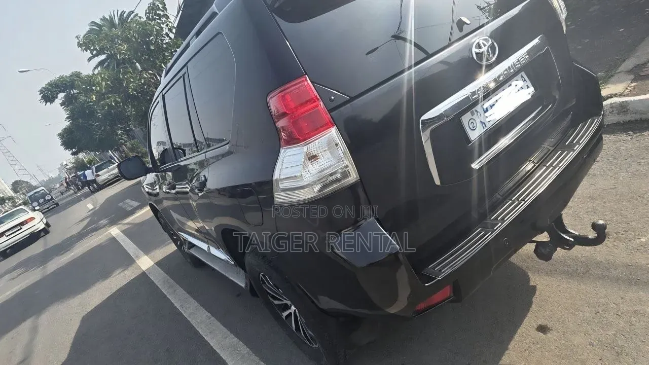 Toyota Land Cruiser Prado 2015 Gray
