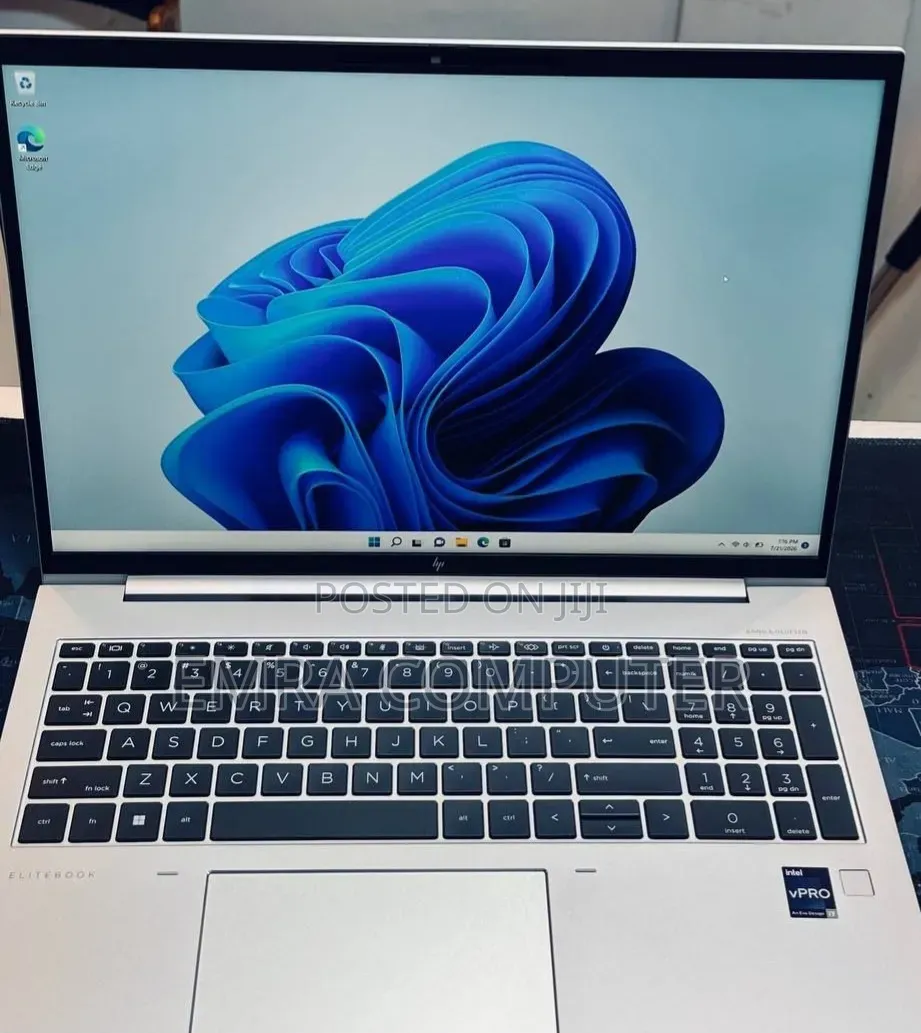New Laptop HP EliteBook 860 G10 32GB Intel Core i7 SSD 1T