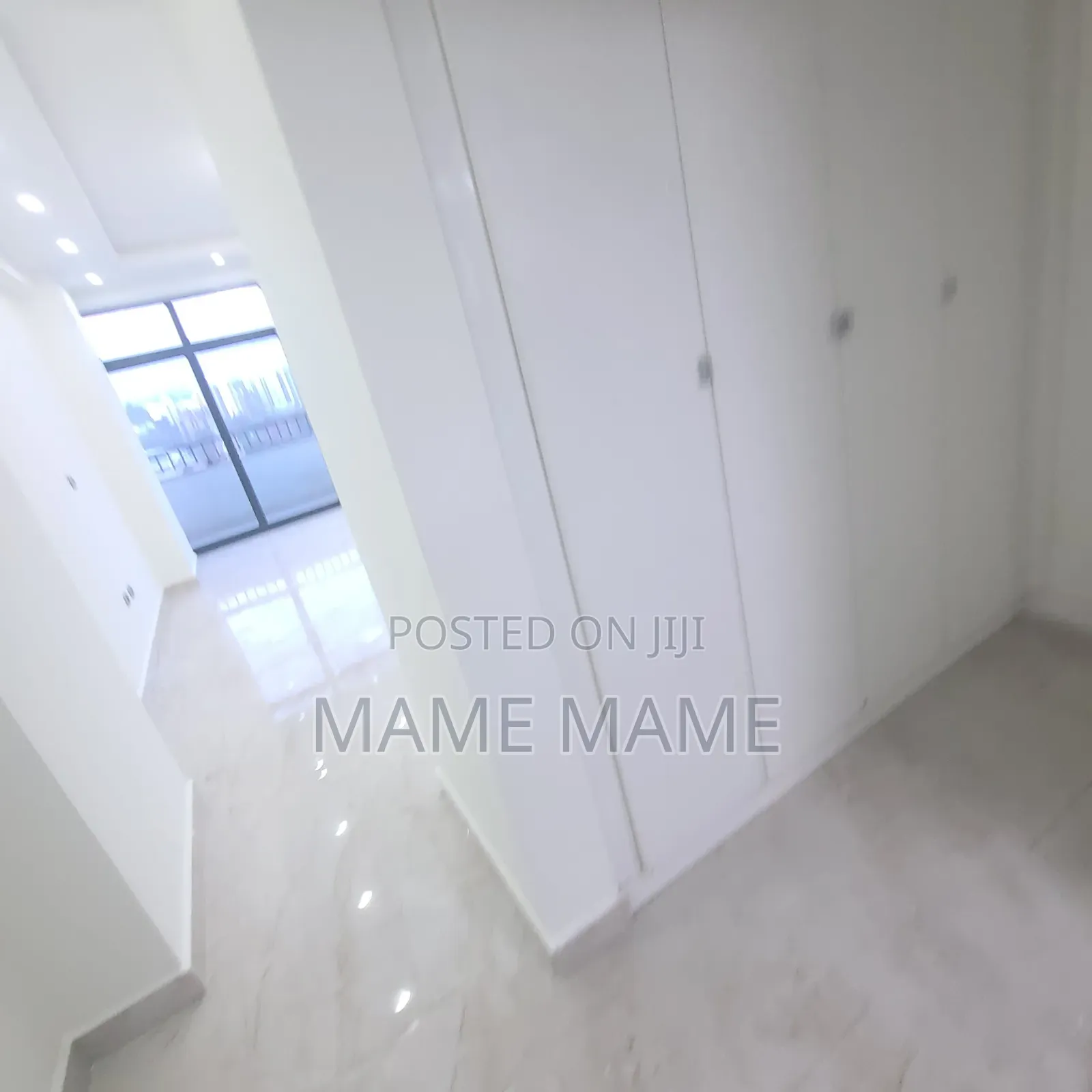 5bdrm Apartment in Addis Abeba, Bole for sale