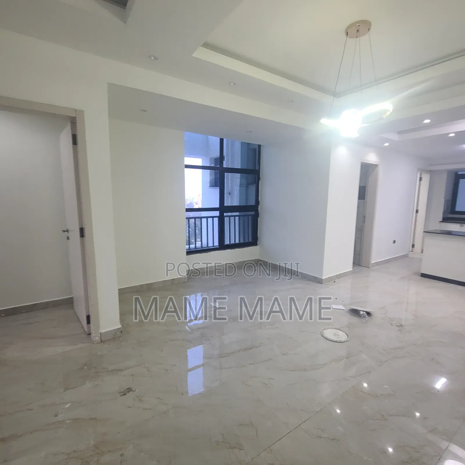 5bdrm Apartment in Addis Abeba, Bole for sale