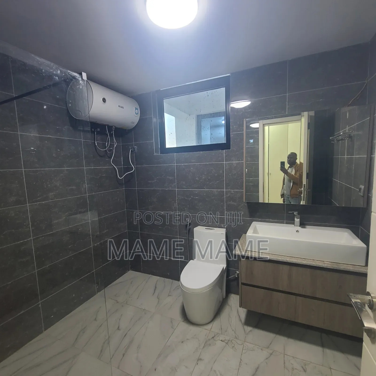 5bdrm Apartment in Addis Abeba, Bole for rent