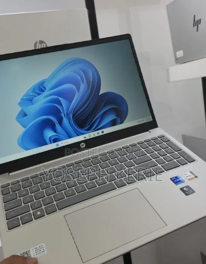 New Laptop HP Stream Notebook 16GB Intel Core i7 SSD 512GB