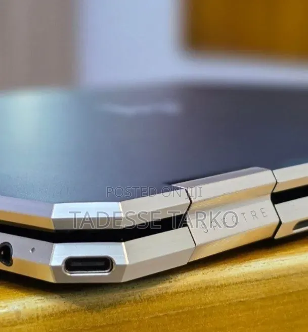 New Laptop HP Spectre 16GB Intel Core i7 SSD 512GB