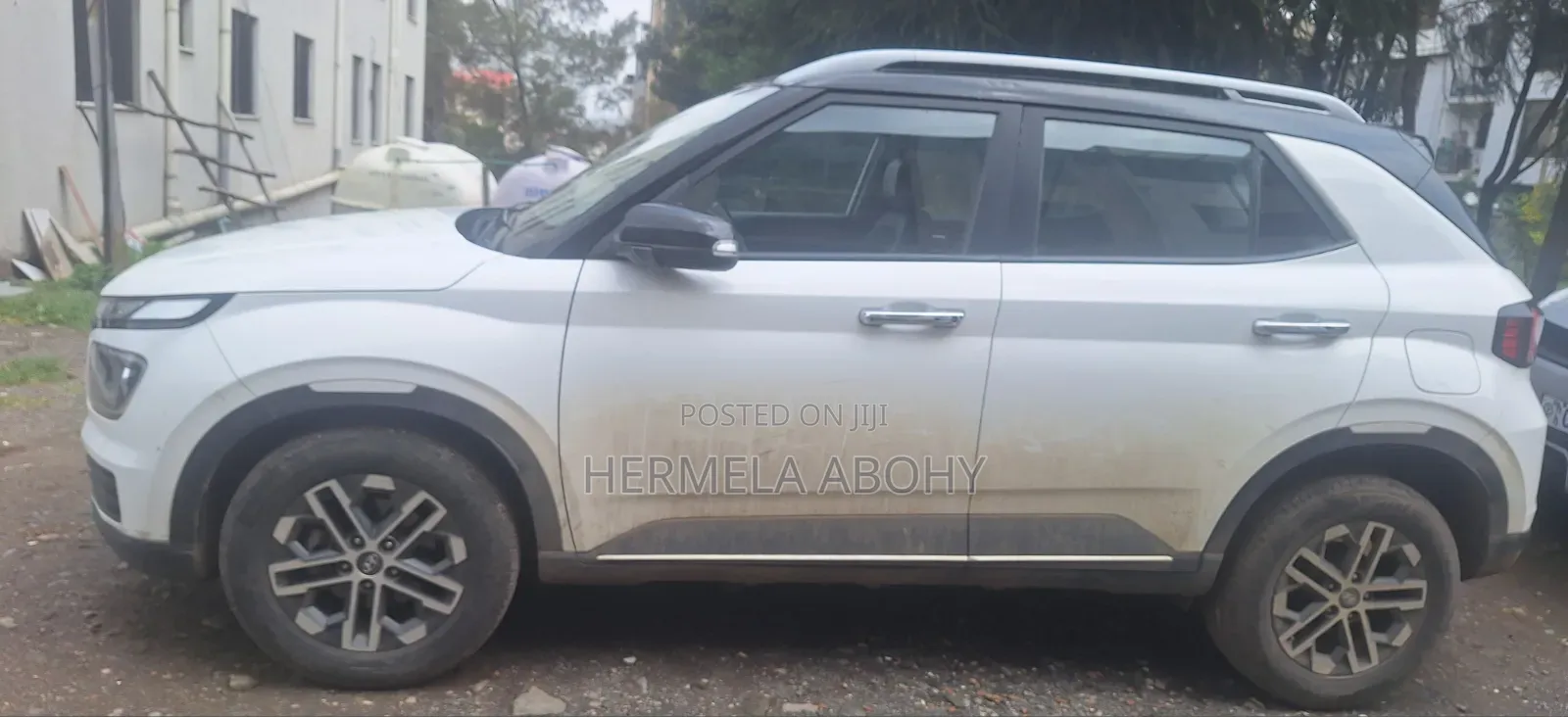 Hyundai Venue 2023 White