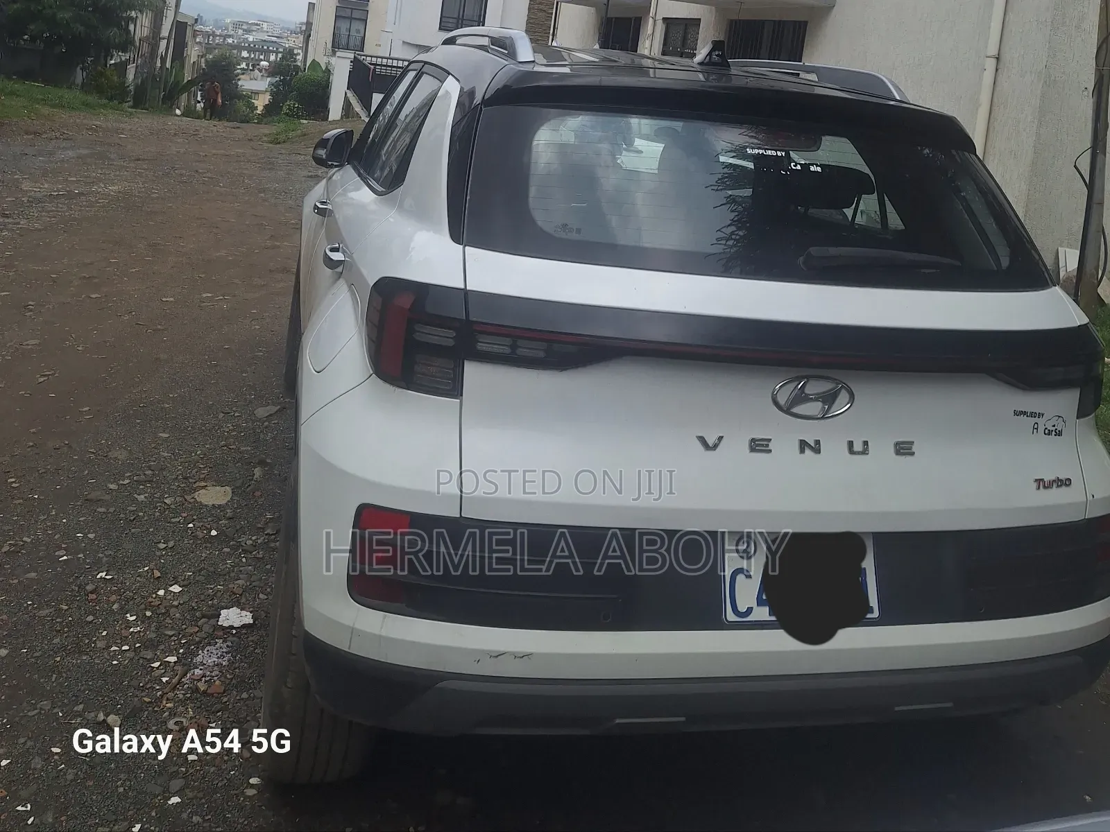 Hyundai Venue 2023 White