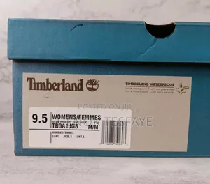 Brand New Original Timberland Women's 6-Inch Boot (Size 41 / US 9.5)