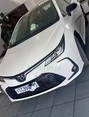 Toyota Corolla 2022 White
