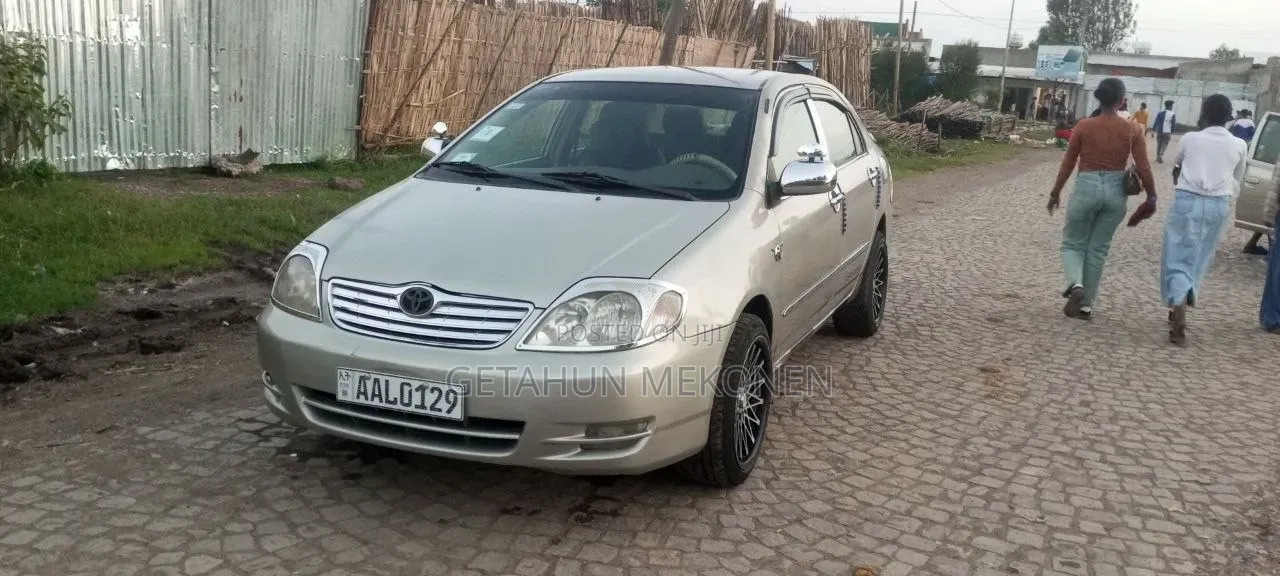 Toyota Corolla 2003 Gold