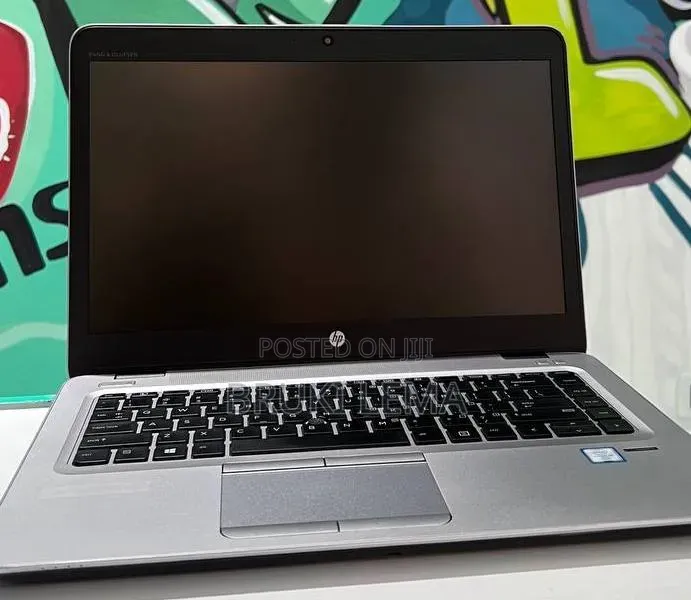 Laptop HP EliteBook 1040 G3 8GB Intel Core i5 HDD+SSD 500GB