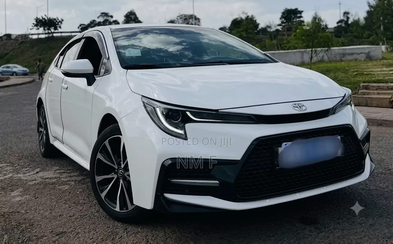 Toyota Corolla 2022 White