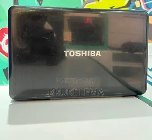 Laptop Toshiba Satellite C850 4GB Intel Core i5 HDD 500GB