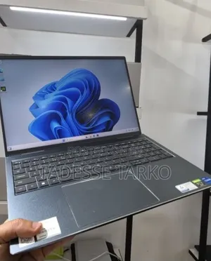 New Laptop Dell Inspiron 15 16GB Intel Core i7 SSD 512GB