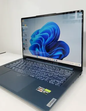 New Laptop Lenovo 16GB AMD Ryzen 7 SSD 512GB