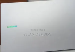 New Laptop Samsung Galaxy Book4 8GB Intel Core i5 SSD 512GB