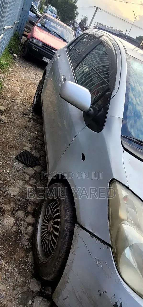 Toyota Yaris 2005 Gray