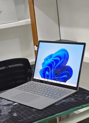 New Laptop Microsoft Surface Laptop 4 16GB Intel Core i5 SSD 512GB