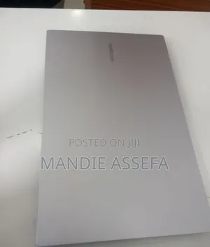 New Laptop Samsung Galaxy Book4 8GB Intel Core 5 SSD 512GB