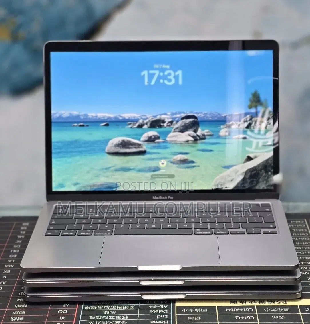 New Laptop Apple MacBook Pro 2020 M1 8GB Apple M1 SSD 512GB