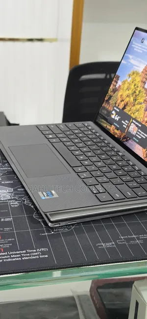 New Laptop Dell XPS 13 16GB Intel Core i7 SSD 512GB