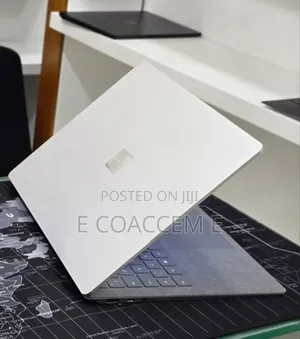 New Laptop Microsoft Surface 16GB Intel Core i5 SSD 512GB