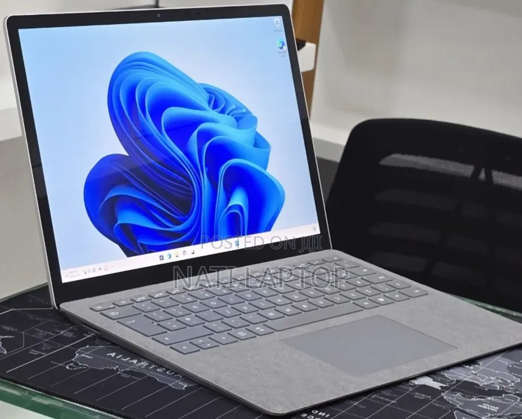 New Laptop Microsoft Surface Book 3 16GB Intel Core i5 SSD 512GB