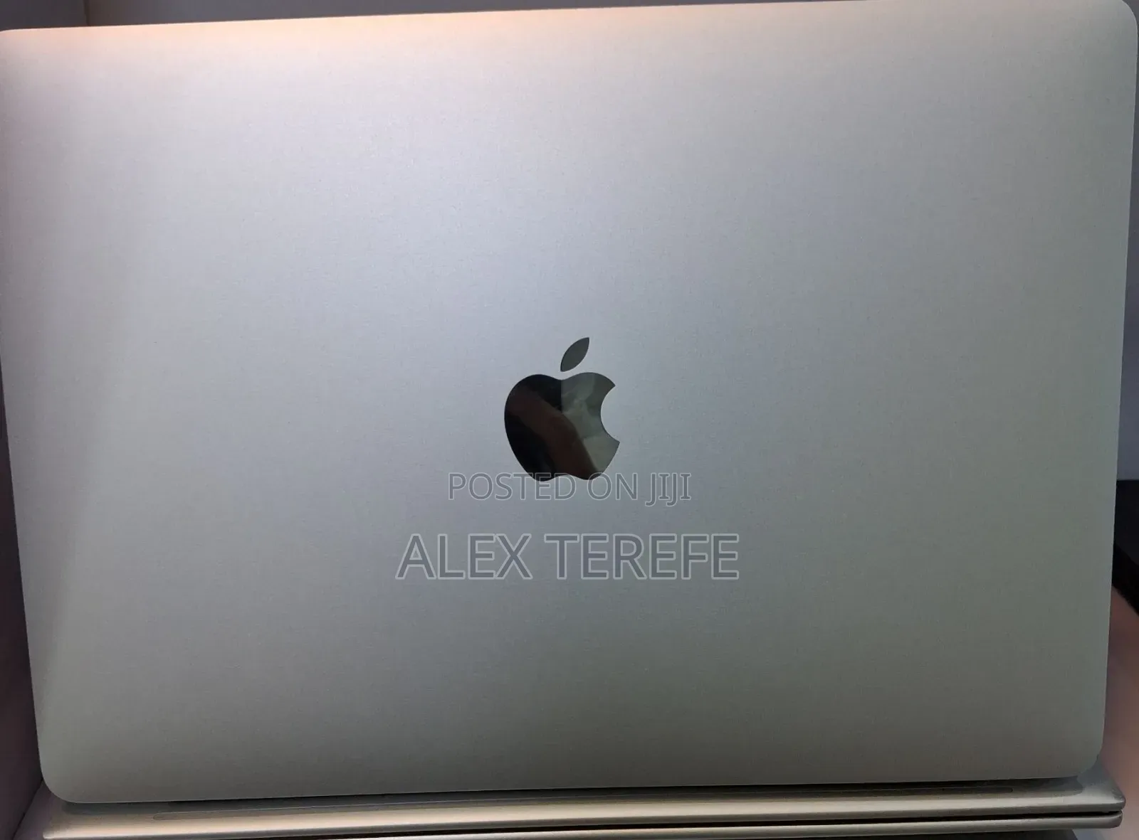 New Laptop Apple MacBook Pro 2019 16GB Intel Core i7 SSD 512GB