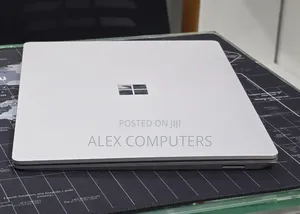 New Laptop Microsoft Surface 16GB Intel Core i5 SSD 512GB