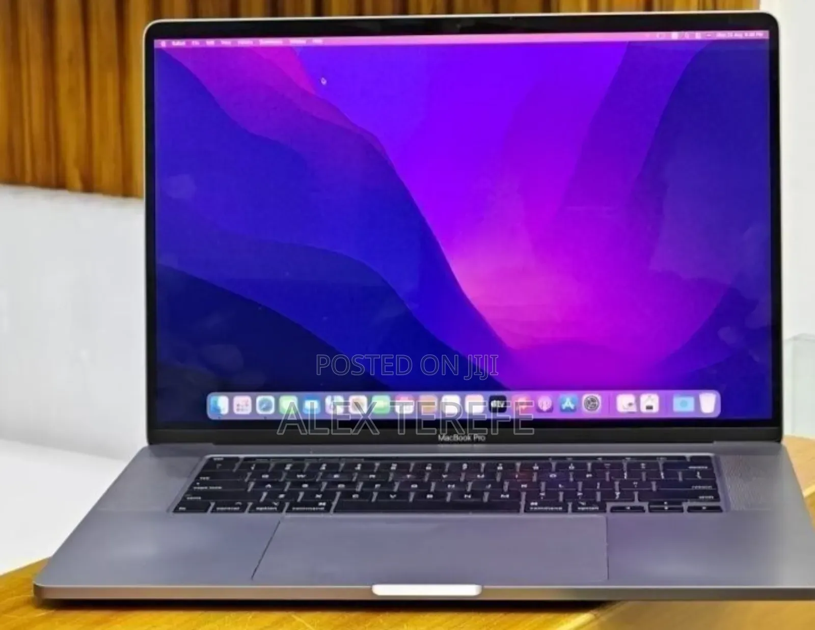 New Laptop Apple MacBook Pro 2019 16GB Intel Core i9 SSD 2T