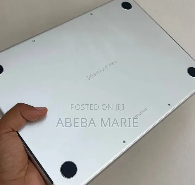New Laptop Apple MacBook Pro 2024 M4 Pro 16GB Apple M4 Pro SSD 512GB
