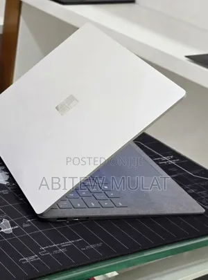New Laptop Microsoft Surface Laptop 4 16GB Intel Core i5 SSD 512GB