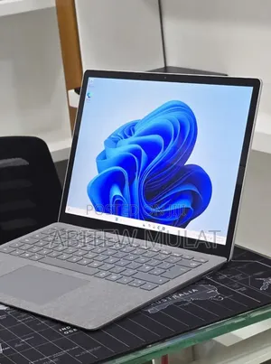 New Laptop Microsoft Surface Laptop 4 16GB Intel Core i5 SSD 512GB