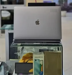 New Laptop Apple MacBook 16GB Intel Core i7 SSD 512GB
