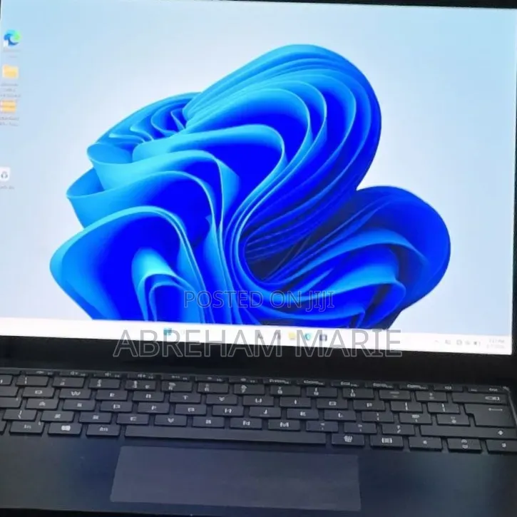 New Laptop Microsoft Surface Laptop 4 16GB Intel Core i7 SSD 512GB