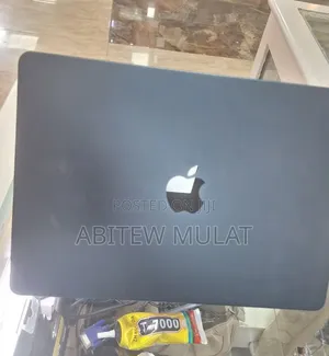 New Laptop Apple MacBook Air 2025 M4 16GB Apple M4 SSD 256GB