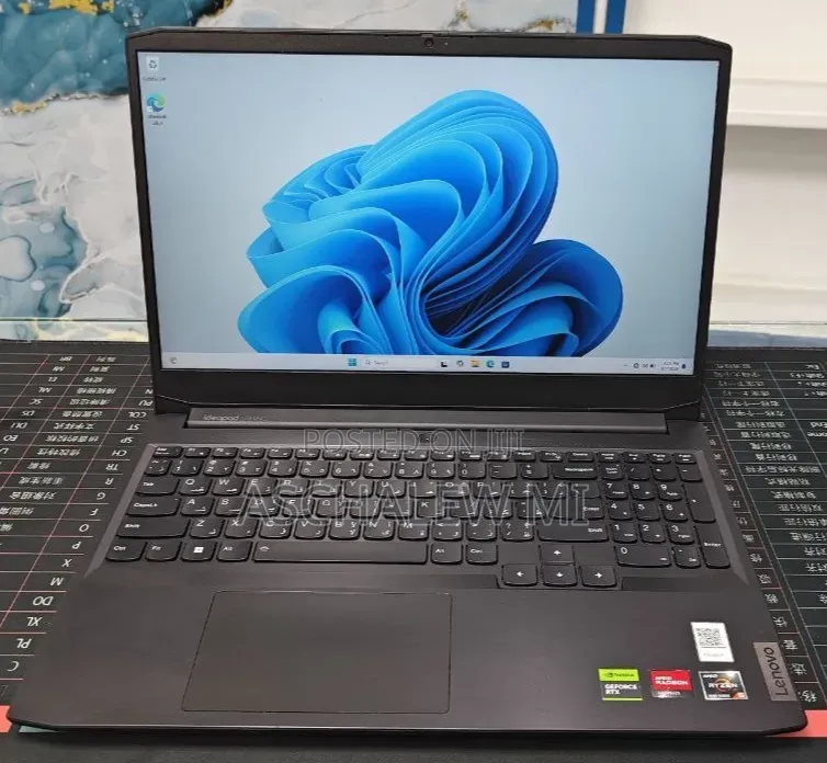New Laptop Lenovo IdeaPad 1 8GB AMD Ryzen 5 SSD 512GB