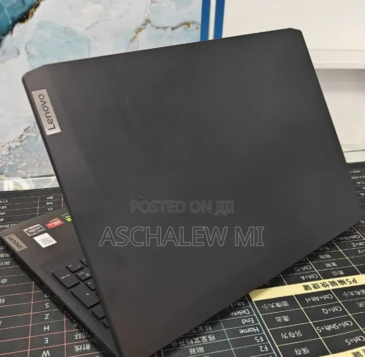 New Laptop Lenovo IdeaPad 1 8GB AMD Ryzen 5 SSD 512GB