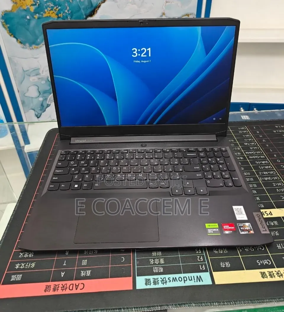New Laptop Lenovo 8GB AMD Ryzen 5 SSD 512GB