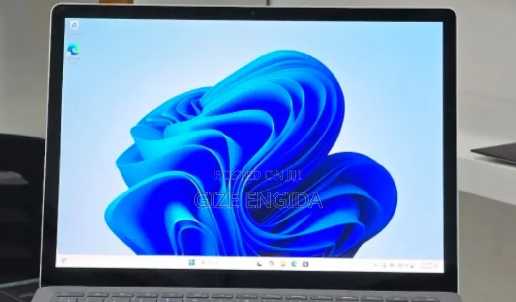 New Laptop Microsoft Surface Laptop 3 16GB Intel Core i5 SSD 512GB