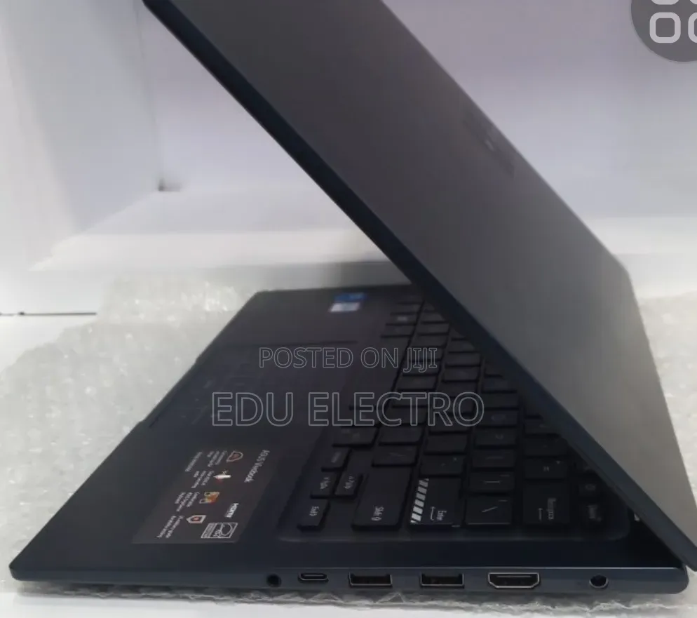 New Laptop Asus Vivobook 14 16GB Intel Core i5 SSD 512GB