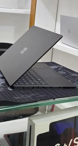 New Laptop Microsoft Surface Laptop 4 16GB Intel Core i7 SSD 512GB