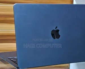 New Laptop Apple MacBook Air 2025 M4 16GB Apple M4 SSD 256GB
