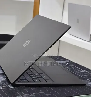 New Laptop Microsoft Surface Laptop 4 16GB Intel Core i7 SSD 512GB