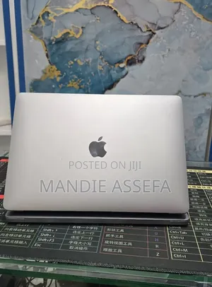 New Laptop Apple MacBook Air 2020 M1 8GB Apple M1 SSD 256GB
