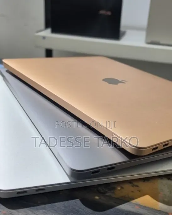 New Laptop Apple MacBook Air 2020 M1 8GB Apple M1 SSD 256GB